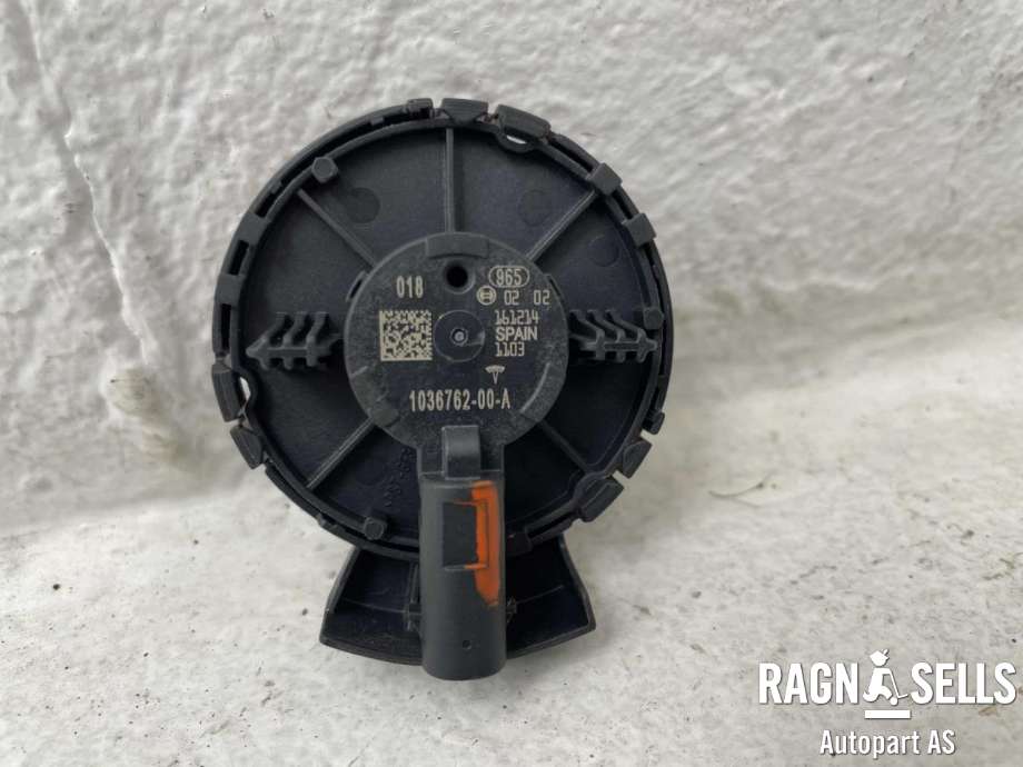 Sensor radar til Tesla Model X 2016-->> (103676200A|)