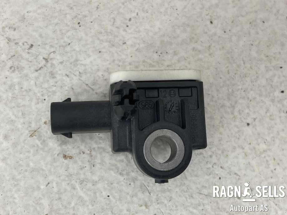 Sensor radar til Tesla Model X 2016-->>  (1060058-00-A|131214202|)
