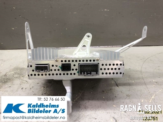Bilstereo forsterker til Tesla Model 3 2018-2023 (Fase 1)  (107974800E|)