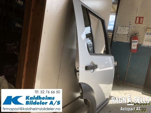 Dør høyre bak til Land Rover Discovery 2005-2009 (Type III)  (BFA780100|)
