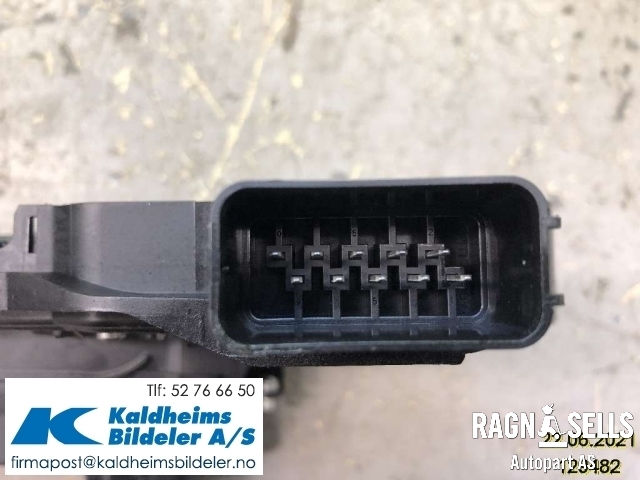 Sentrallås høyre bak til Ford Kuga 2008-2012 (Type I)  (1523328|8V4A-S26412-GA|)