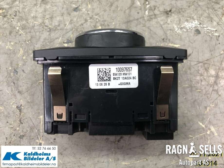 Bryter lys til Ford Focus 2011-2014 (Type III, Fase 1)  (BK2T-13A024-BC|BK2T-13A024-BE|)