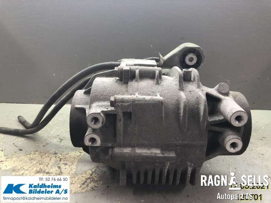 Kardang klokke bak til VW Transporter / Caravelle 2003-2009 (Fase 1) (T5) (T5) (3P061022000039|02W 525 010 J|)