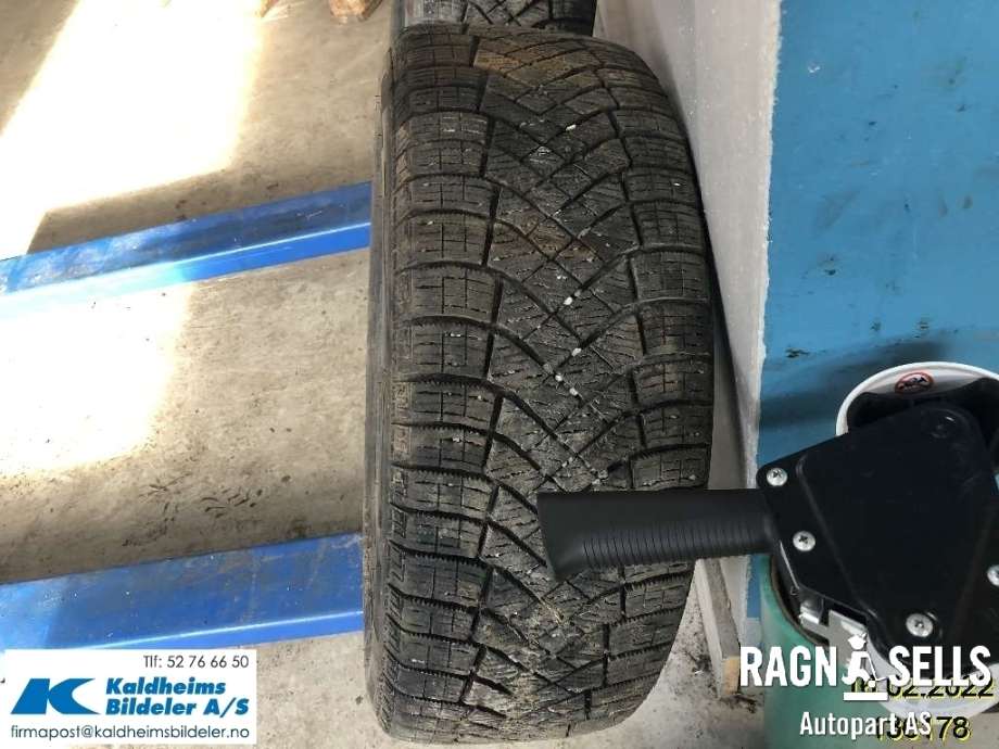 Dekk vinter piggfri til Honda e 2020-->> (PIRELLI|205/50-17|)