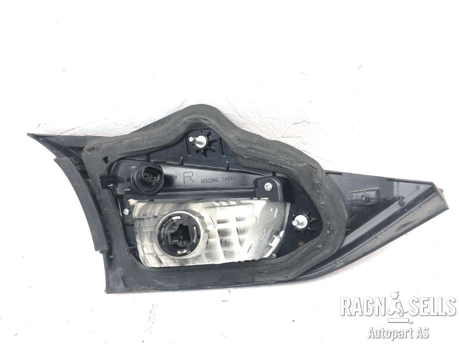 Baklykt høyre indre til Mazda 6 2013-2015 (Type III, Fase 1)  (GHP9-51-3F0B|)