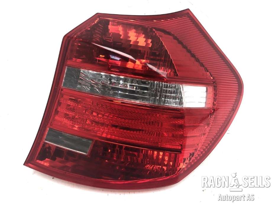 Baklykt høyre til BMW 1-Serie 2004-2011 (E81/E82/E87/E88) (E81/E82/E87/E88) (VALEO|63 21 6 924 502|)