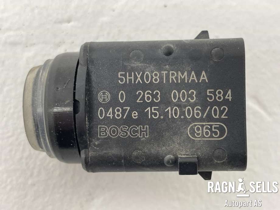 Parkeringssensor foran til Jeep Commander 2006-2009  (5HX08TRMAA|0263003584|)