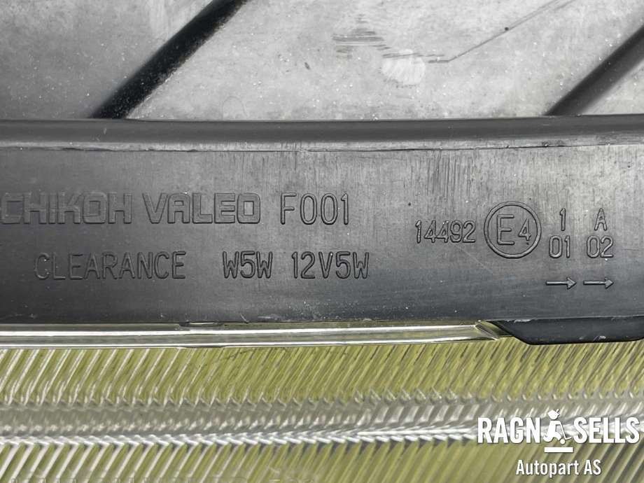 Frontlykt venstre halogen til Nissan Juke 2010-2014 (Fase 1)  (261251KL0B|)