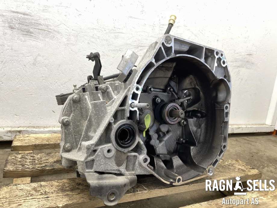 Girkasse manuell til Renault Clio 2016-2019 (Type IV, Fase 2)  (320107568R|)