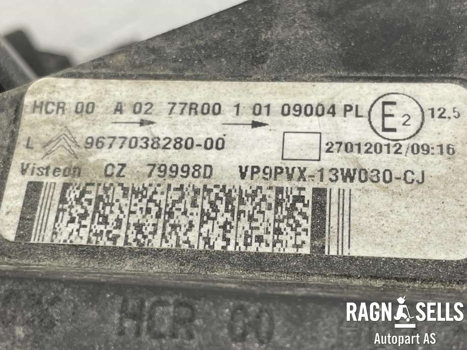Frontlykt venstre halogen til Citroën DS3 2010-2019  (6208 Y0|16 117 971 80|16 227 641 80)