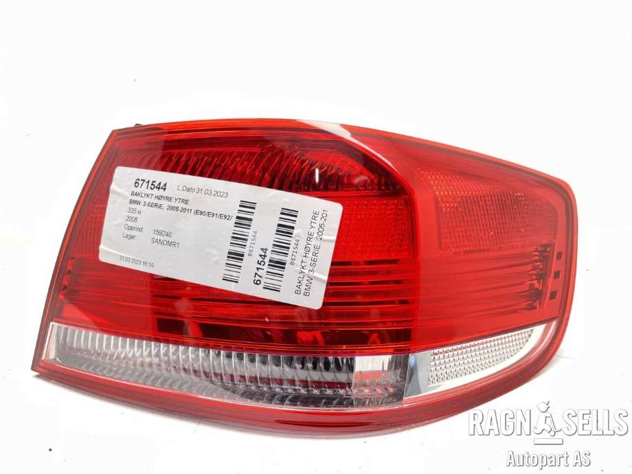 Baklykt høyre ytre til BMW 3-Serie 2005-2011 (E90/E91/E92/E93) (E90/E91/E92/E93) (63 21 7 174 404|)