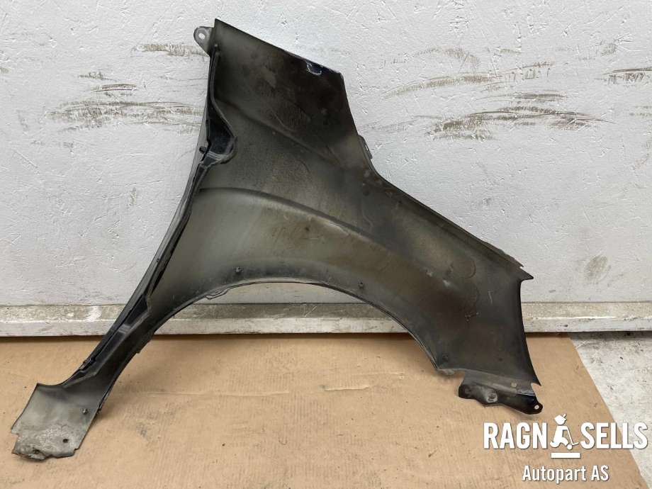 Skjerm venstre foran til Suzuki Ignis 2016-->> (Type II)  (57611-62R20|)