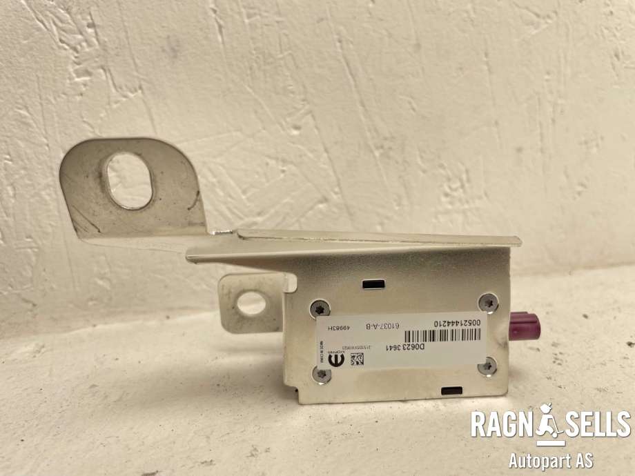 Antenne til Fiat 500 2021-->> (52144421|)