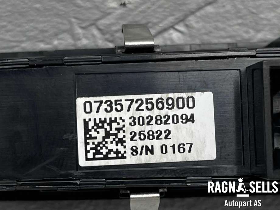 Bryter (ESP - Electronic Stability Program) til Fiat 500 2021-->> (735725690|30282094|07357256900)