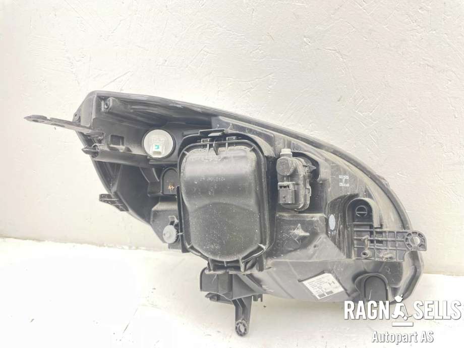 Frontlykt venstre halogen til Renault Kangoo 2008-2021 (Type II)  (260601525 R|101-17843|)