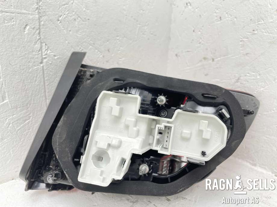 Baklykt venstre indre til VW Golf VII 2012-2017 (Fase 1)  (510 945 093 K|)