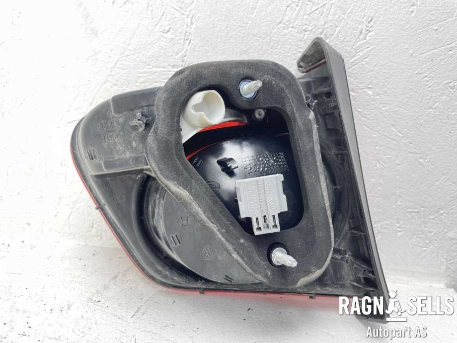 Baklykt høyre indre til VW Tiguan 2007-2011 (Type I, Fase 1) (5N0 945 094 B|)