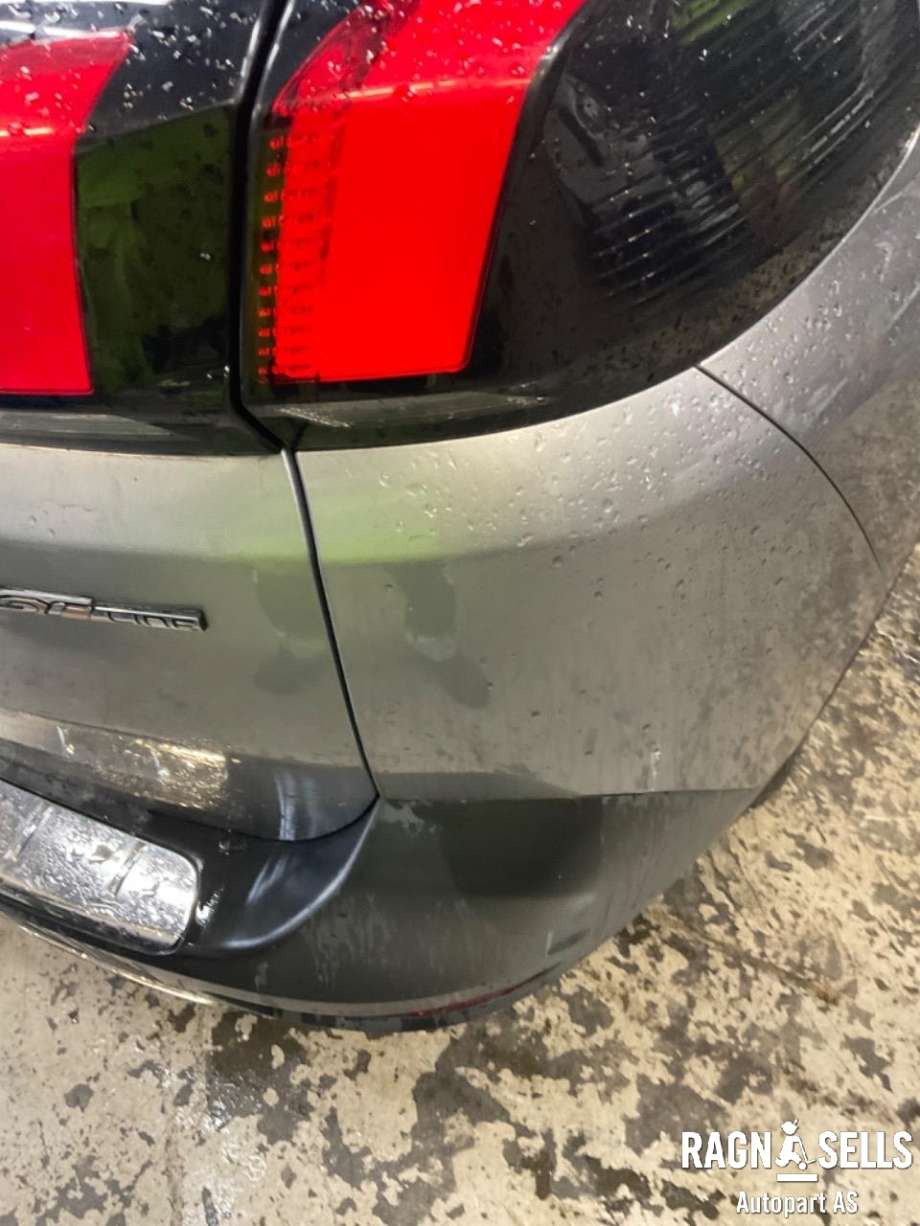 Baklykt høyre ytre til Peugeot 5008 2017-->> (Type II)  (98 110 281 80|)