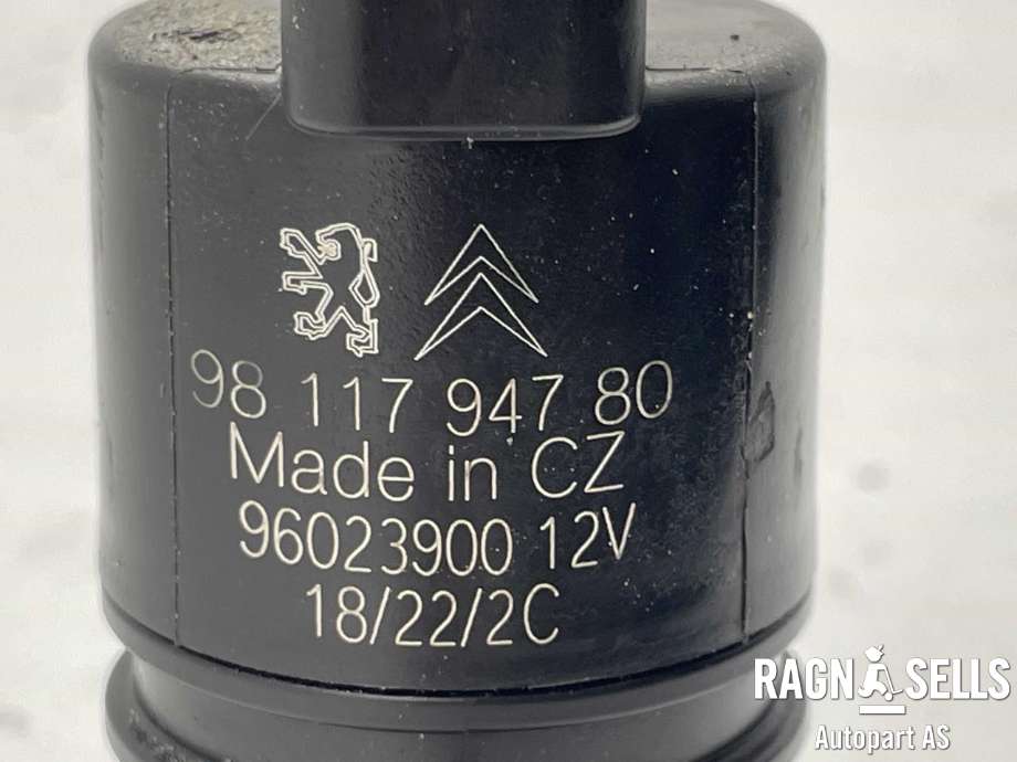 Spylerpumpe foran til Opel Vivaro C 2020-->> (9811794780|)