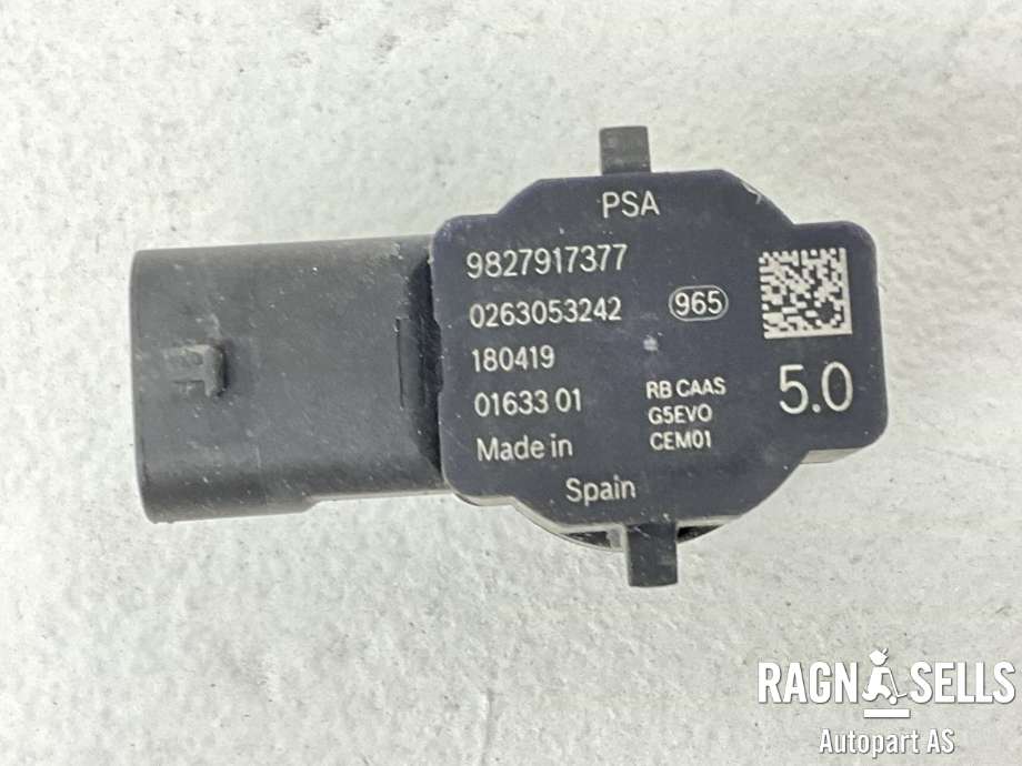 Parkeringssensor bak til Peugeot 5008 2017-->> (Type II) (9827917377|98 279 173 80|)