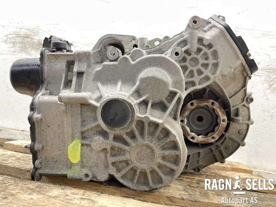 Girkasse automat til Škoda Rapid 2012-2019  (SSS|0CW 300 042 C|)
