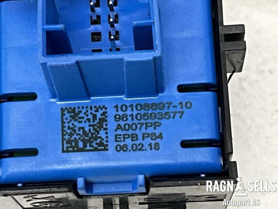 Bryter elektrisk håndbrekk/parkbrems til Peugeot 5008 2017-->> (Type II)  (1010869710|9810593577|98 105 935 VV|)