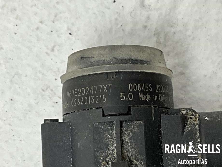 Parkeringssensor foran til Peugeot 5008 2017-->> (Type II)  (9675202477XT|0263013215|98 279 173 80|)