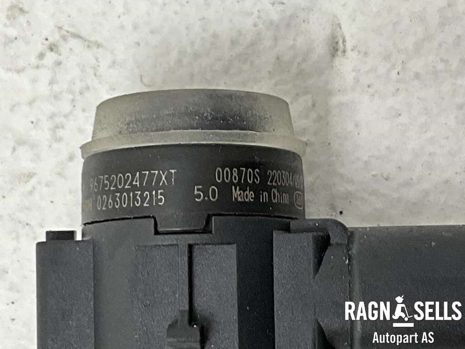 Parkeringssensor foran til Peugeot 5008 2017-->> (Type II) (9675202477XT|0263013215|98 279 173 80|)