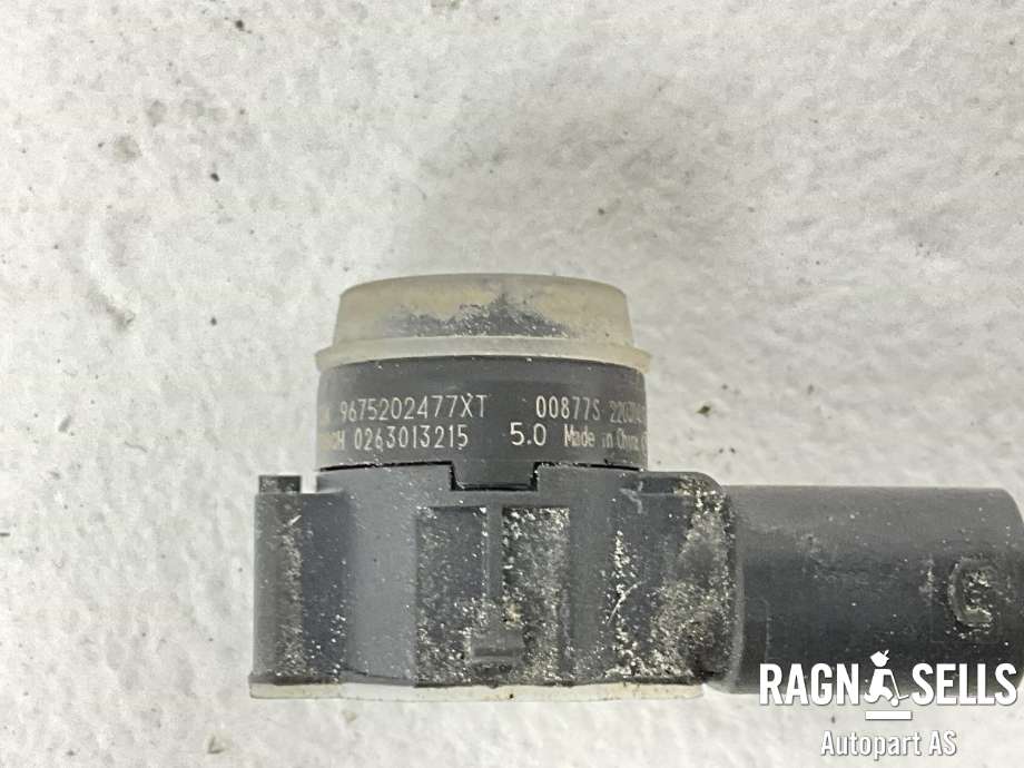 Parkeringssensor foran til Peugeot 5008 2017-->> (Type II)  (9675202477XT|0263013215|98 279 173 80|)