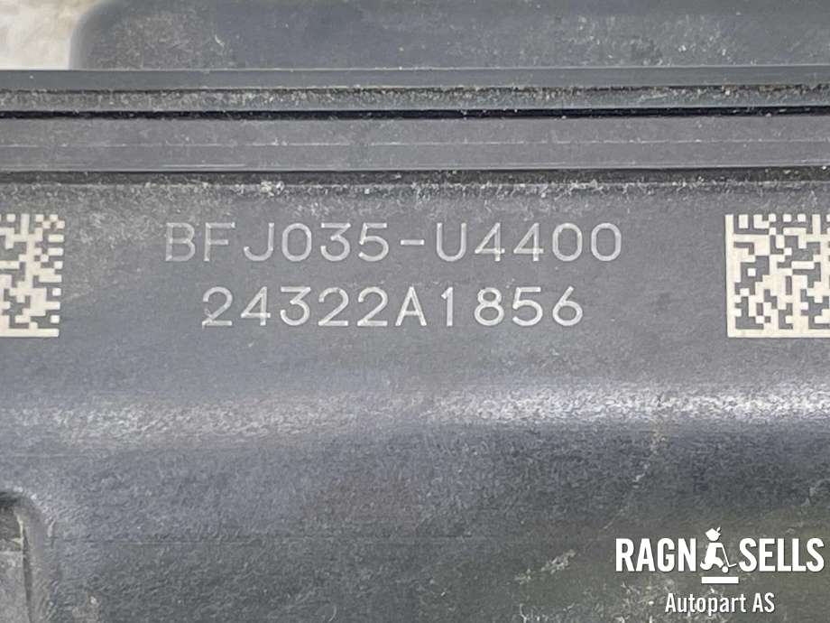 Bremsecaliper venstre bak, elektrisk til Fiat 500 2021-->>  (77368867|24322A1856|BFJ035-U4400)