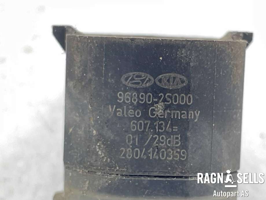 Parkeringssensor foran til Kia Sportage 2010-2016 (Type III) (9689025000|)