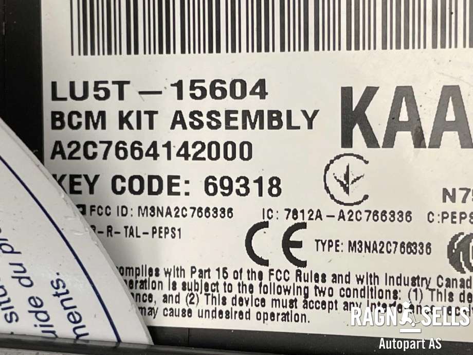 Sikringsboks til Ford Explorer 2020-->>  (CONTINENTAL|LU5T-15604-KAAT|A2C7664142000|)