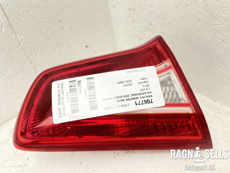 Baklykt venstre indre til Kia Sportage 2010-2016 (Type III)  (924053W010|)