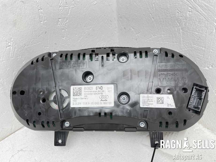 Speedometer til Audi A3 2016-2020 (Type III, Fase 2) (VDO|8V0920874D|A2C13925200|)