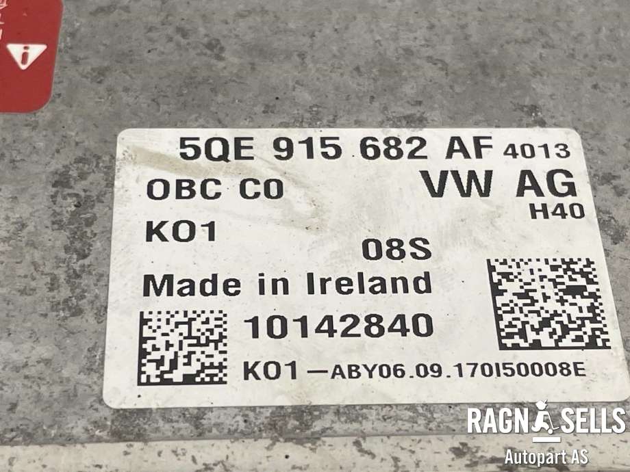Batterilader (OBC - On Board Charger) til VW Passat 2015-2019 (Fase 1) (B8) (B8) (5QE 915 682 BG|5QE915682AF|)