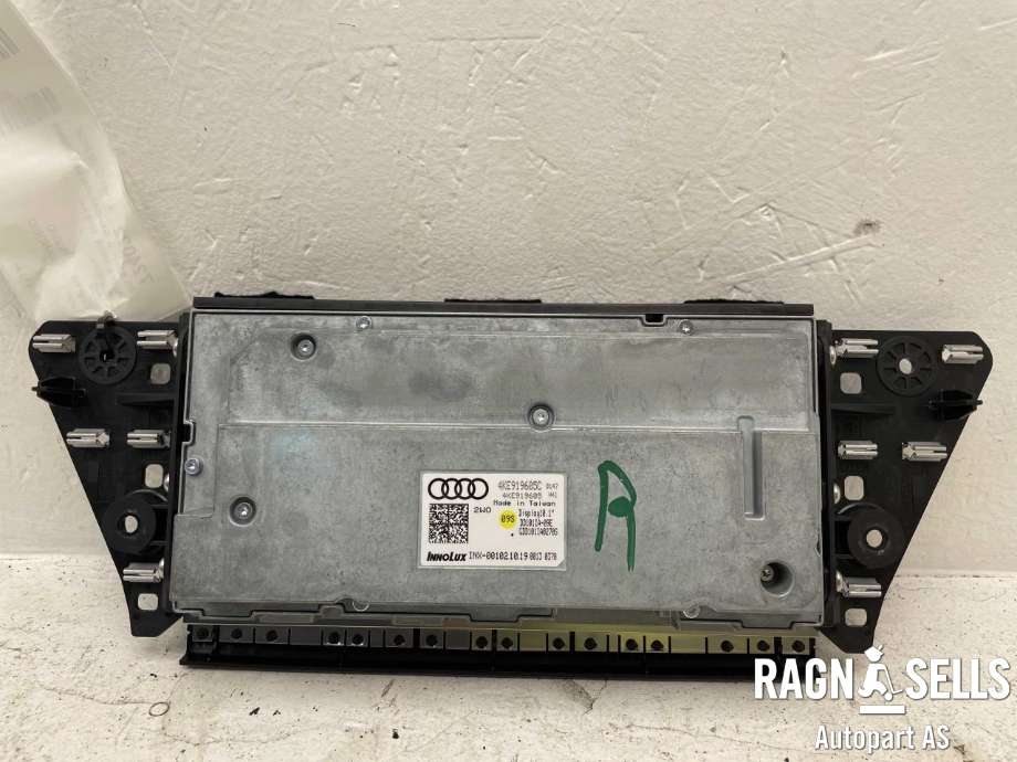 Bilstereo navigasjon betjeningspanel til Audi e-tron 2018-->> (INNOLUX|4KE919605C|4KE919605|)