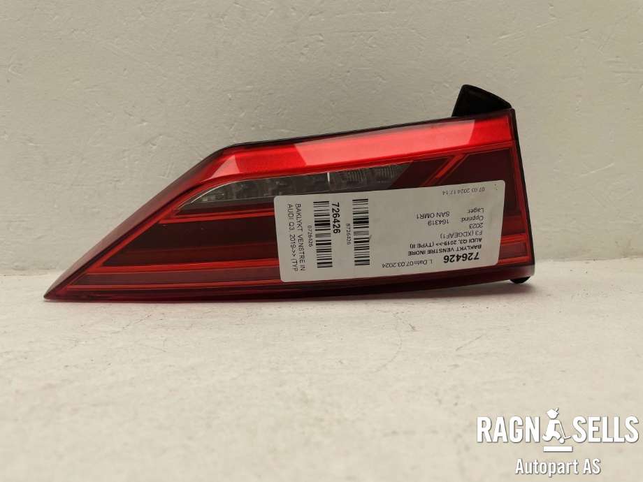 Baklykt venstre indre til Audi Q3 2019-->> (Type II) (83A 945 093 C|)