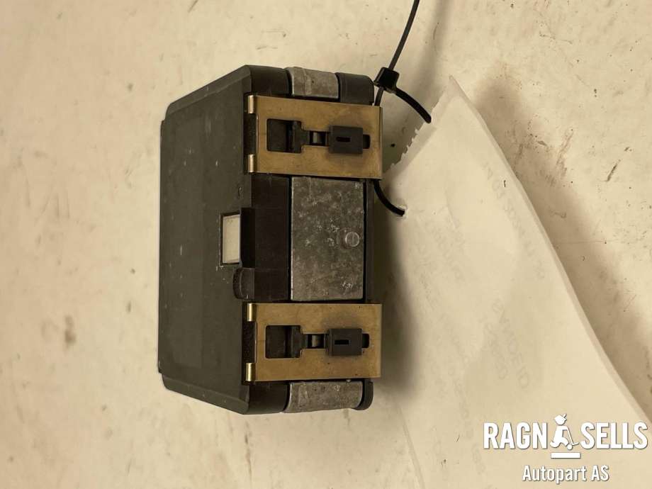Sensor radar til VW Passat 2015-2019 (Fase 1) (B8) (B8) (BOSCH|3Q0 907 561 C|0203300670|3Q0907572B)