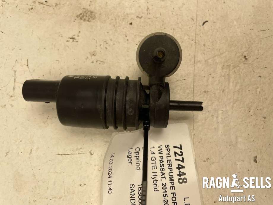 Spylerpumpe foran til VW Passat 2015-2019 (Fase 1) (B8) (B8) (1K6 955 651|3122789|)