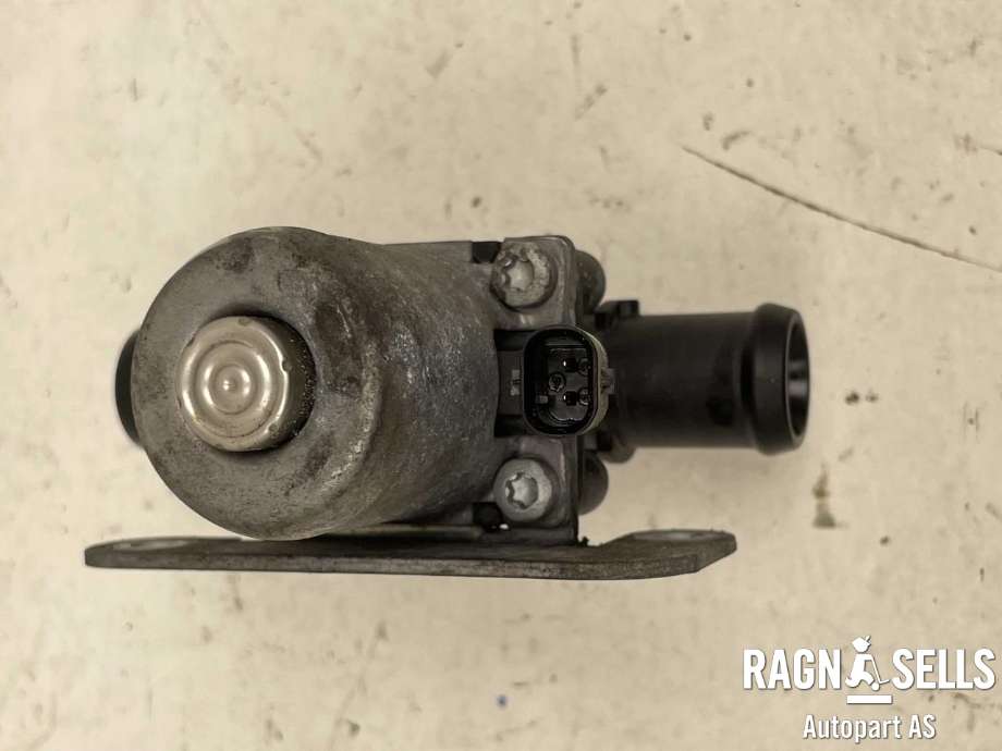 Ventil vann til VW Passat 2015-2019 (Fase 1) (B8) (B8) (5Q0 906 457 C|)