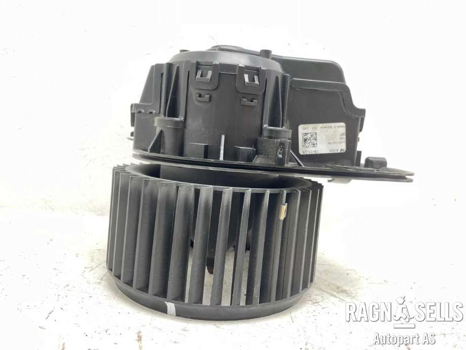 Varmeapparat motor til VW Transporter / Caravelle 2019-->> (T6.1) (T6.1) (7L1 819 021|)