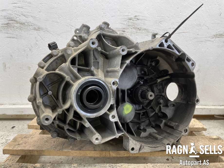Girkasse manuell 6-trinn til VW Transporter / Caravelle 2019-->> (T6.1) (T6.1) (0A5 300 014|0A5 300 014 X|TFC)
