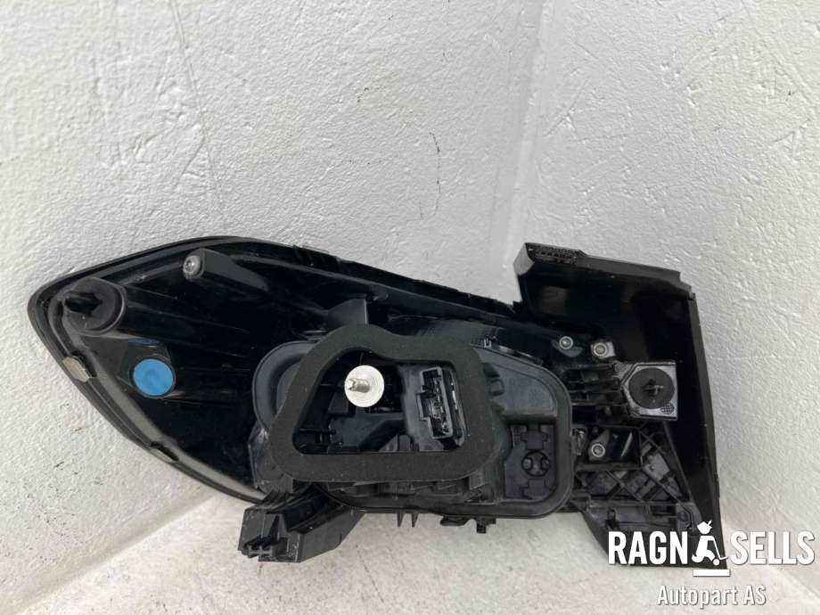 Baklykt høyre ytre til Opel Corsa-e 2019-->> (N/A|)