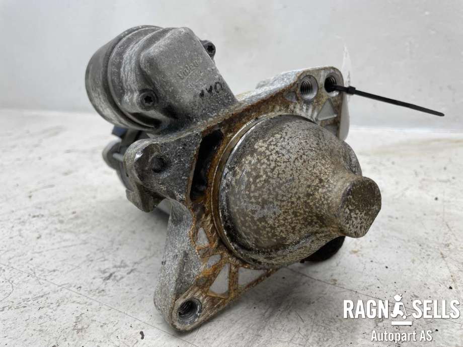 Starter diesel til Renault Master 2014-->> (Type III, Fase 2) (VALEO|A4709060400|233009813|23300-0563R|23300-5602R|233005602R||23300-00Q3F|23300-00Q3L|23300-00Q4H|23300-00Q7L|23300-3025R|23300-3407R|23300-8643R|23300-8851R|23300-9813R|1202533|4422191|4423726|95516417|95519126|95520370|95521370|95524200|95524201)