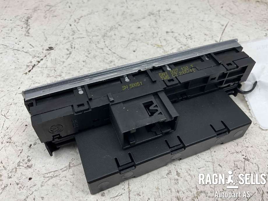 Bryter Antispinn til VW Tiguan 2011-2016 (Type I, Fase 2)  (5N1927132T|5N0 927 553|)