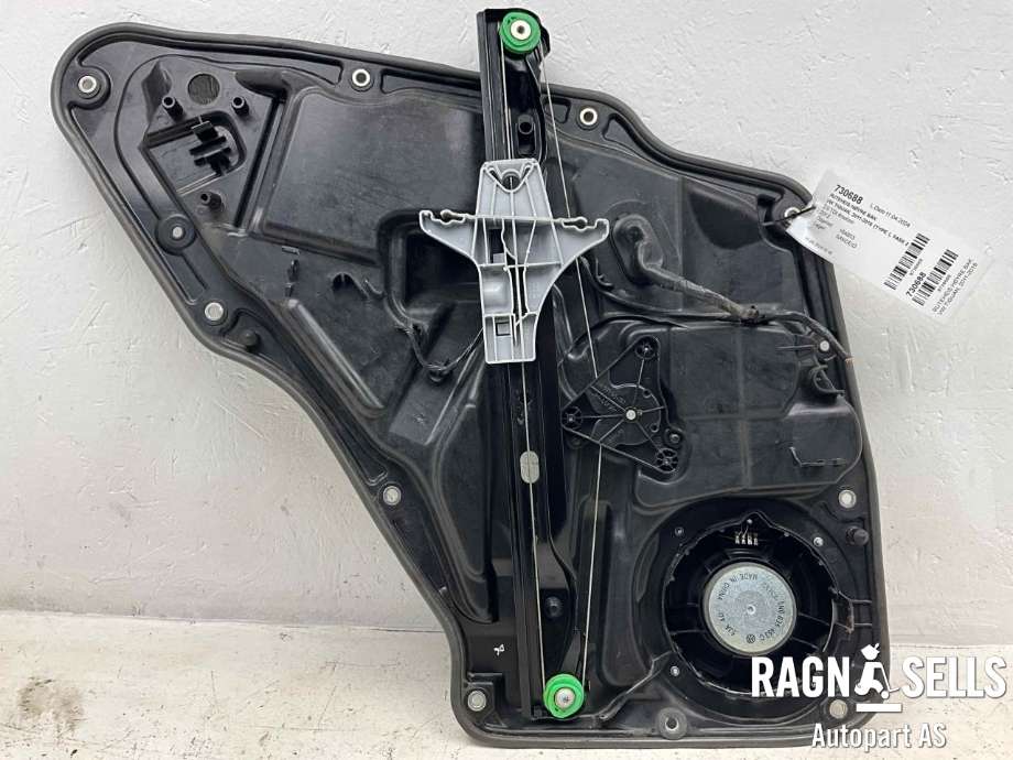 Ruteheis høyre bak til VW Tiguan 2011-2016 (Type I, Fase 2)  (5N0839730R|5N0839462A|5N0959704F|5N0 839 462 A|)