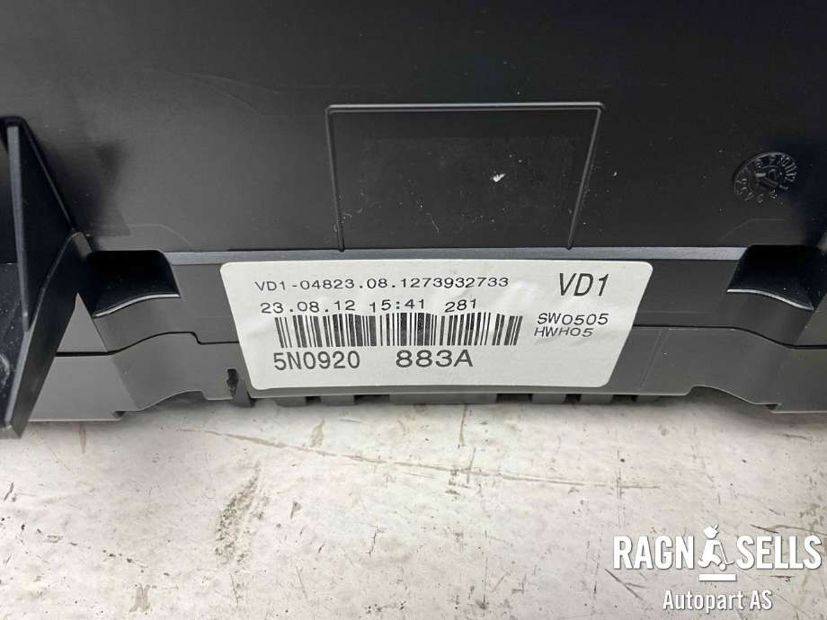 Speedometer til VW Tiguan 2011-2016 (Type I, Fase 2) (5N0920883A|F 5N0 920 883 AX|)