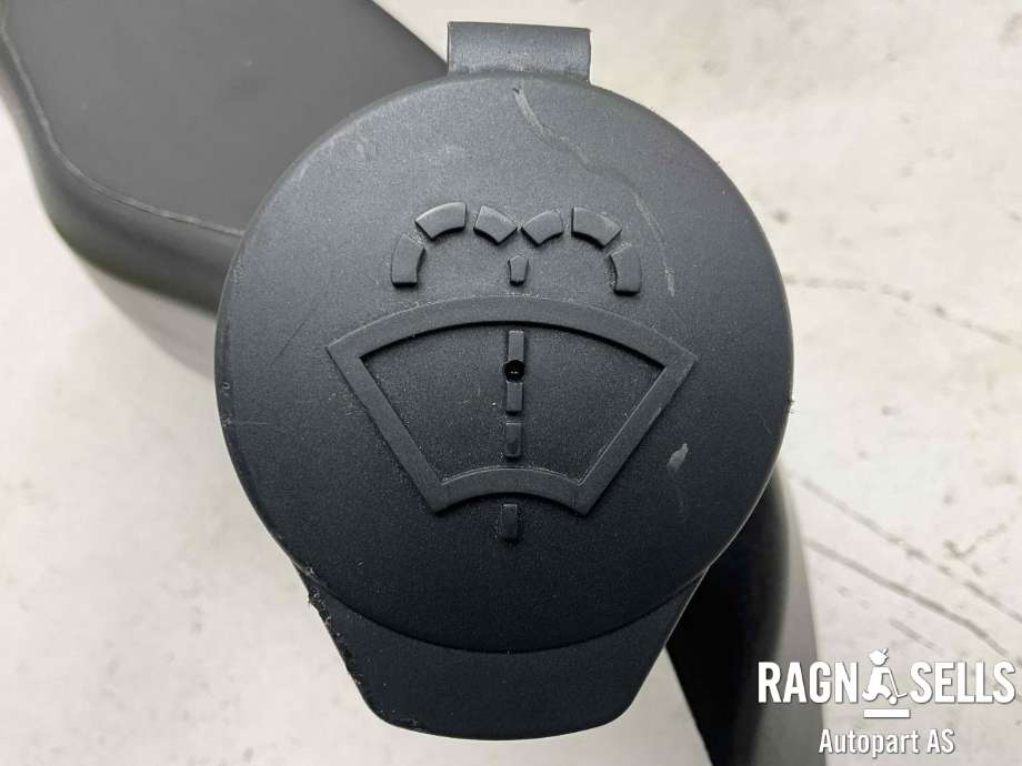 Spylertank til Tesla Model Y 2021-2024 (Type I) (1490400-00-C|DMV23083215932|)