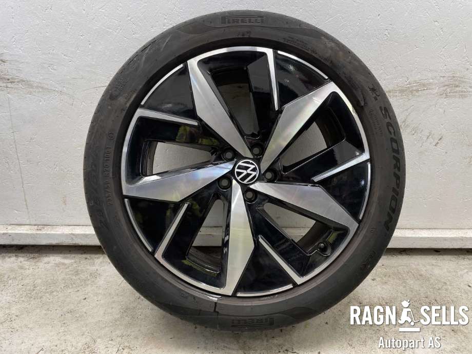 Hjulsett aluminium sommer til VW ID.4 2020-->> (PIRELLI|5X112/ET45/57.1|235/50R20|11A601025G)