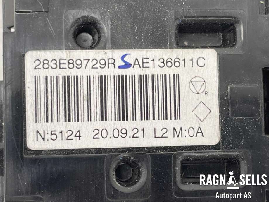 Bryter nødblink til Renault Master 2014-->> (Type III, Fase 2)  (283E89729R|)